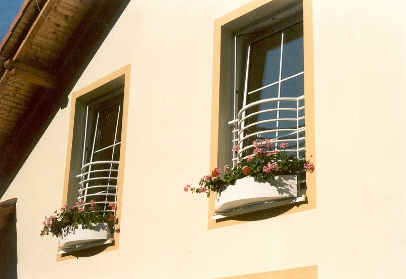 EXTERI�ROV� PRVKY - Z�BRADL�