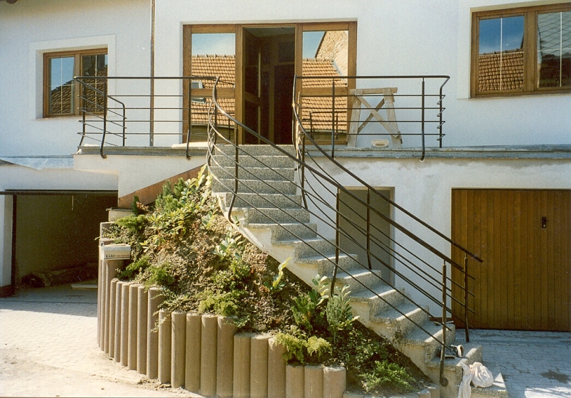 EXTERI�ROV� PRVKY - Z�BRADL�