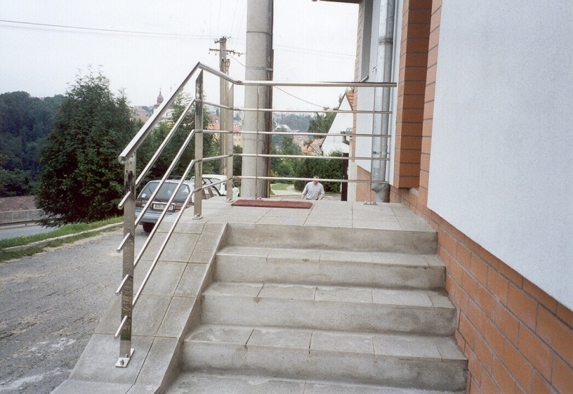 EXTERI�ROV� PRVKY - Z�BRADL�