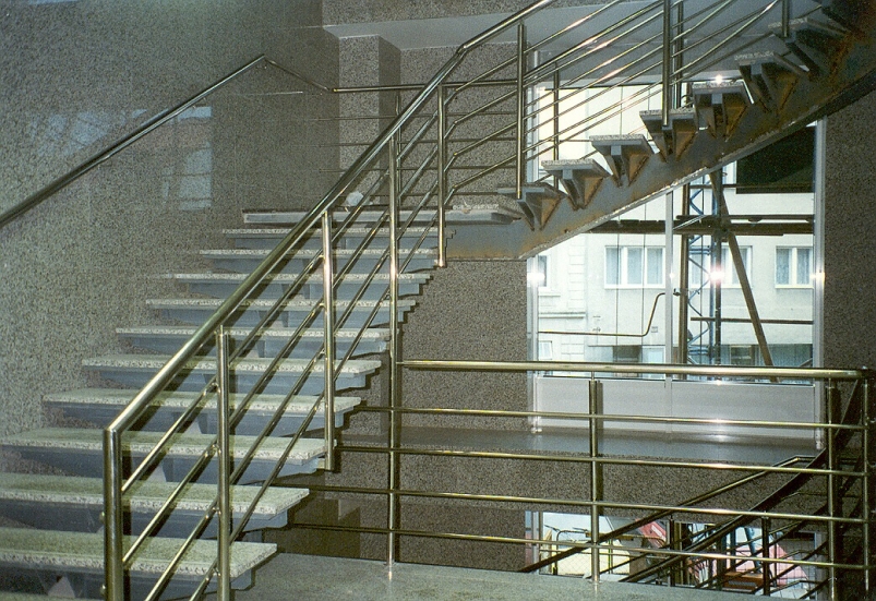 INTERI�ROV� PRVKY - Z�BRADL�