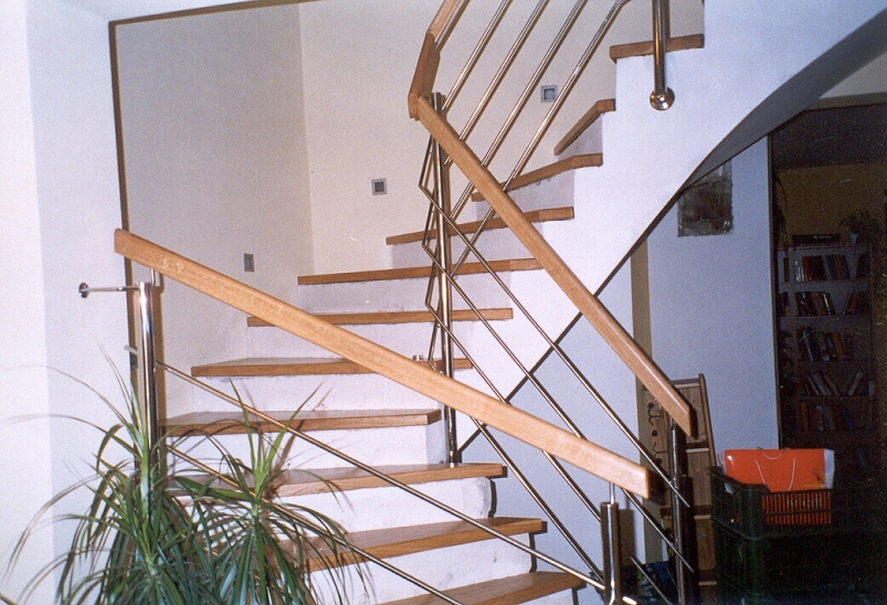 INTERI�ROV� PRVKY - Z�BRADL�